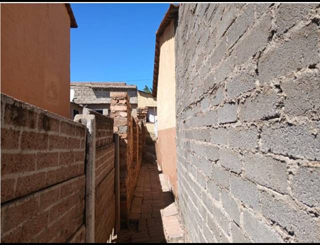 2 BEDROOM HOUSE FOR SALE IN OLIEVENHOUTBOSCH